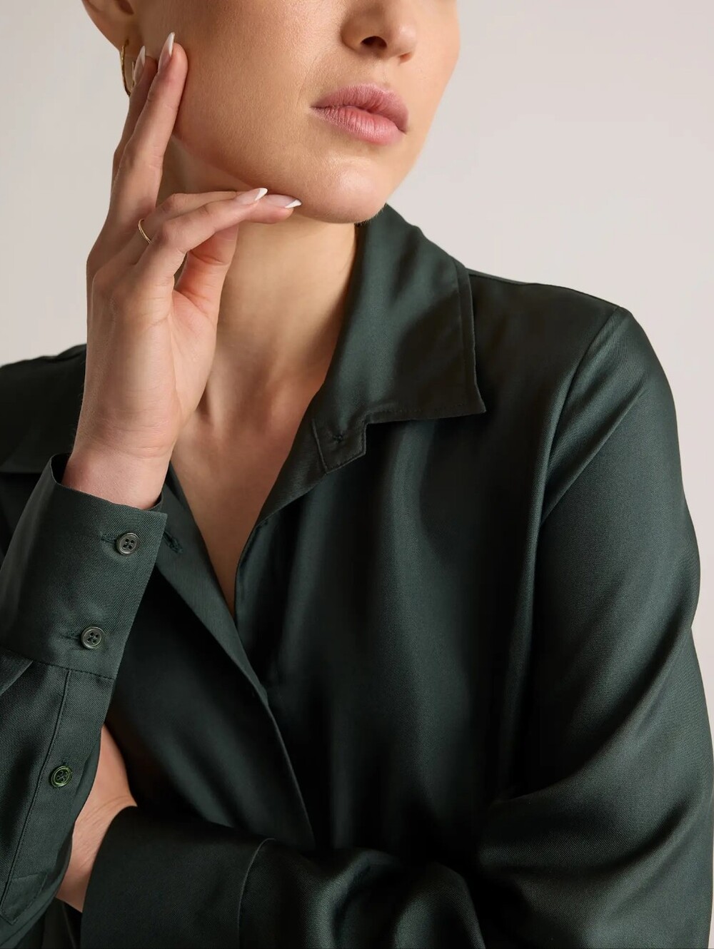 Quince 100% Silk Forest Green Button-Up Blouse NWT Size Small